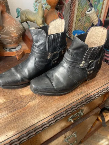 Botas de couro pretas mexicana