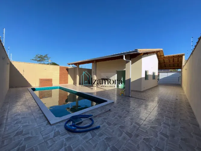 Casa com piscina a venda no Bairro Cibratel 2, Itanhaém/SP