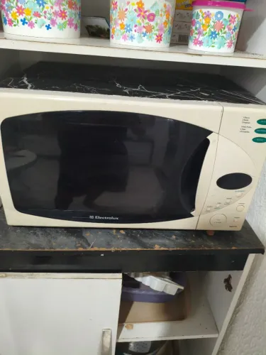 MICROONDAS 220V ELECTROLUX