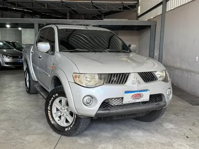 Mitsubishi L200 Triton HPE 3.2 CD TB Int.diesel AUT 2010