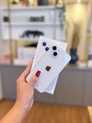 iPhone 13 128GB SEMINOVO IMPECAVEL