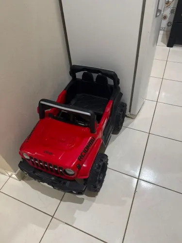 Carrinho para criança elétrico