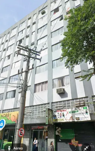 Kitinet / Studio Centro Ensolarado Excelente Divisão