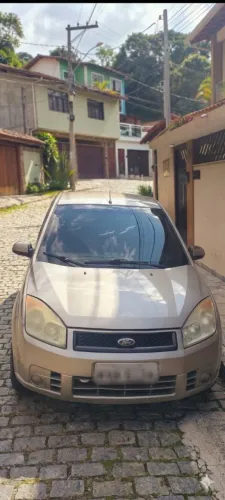 Ford Fiesta Sedan 1.0 8V Flex 4P 2009
