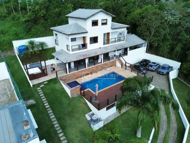 Casa com 3 dormitórios à venda, 520 m² por R$ 3.990.000 - Canto das Águas - Igaratá/SP