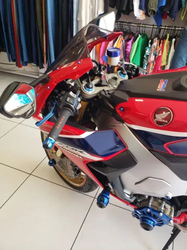 Vende-se cbr 1000rr SP