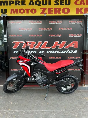 SAHARA RALLY 300 ABS 2025