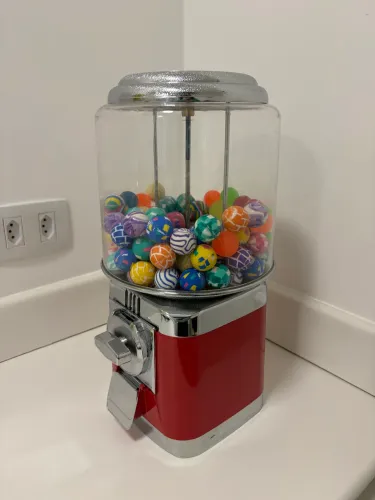 Maquina de Bolinha Pula Pula - Vending Machine