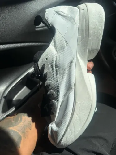 Tênis adidas