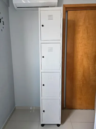 Vendo armário aço escaninho cinza PANDIN