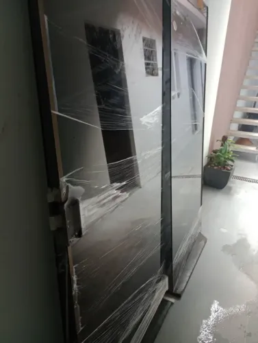 4 Folhas de vidro fumê de 8 mm 0,90 x 2,10 m
