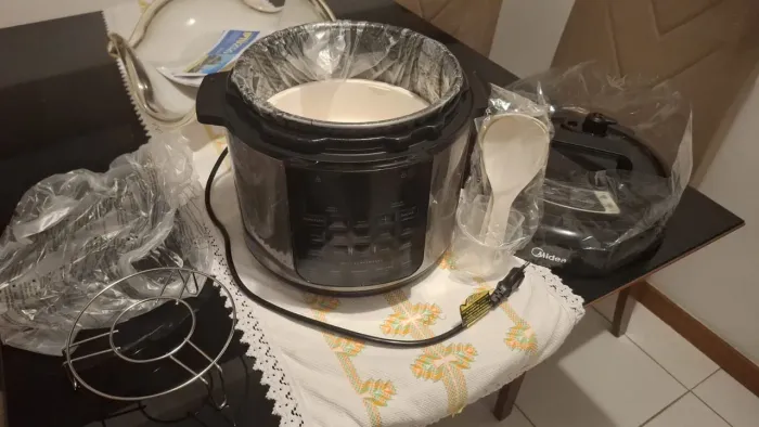 Panela de pressão elétrica