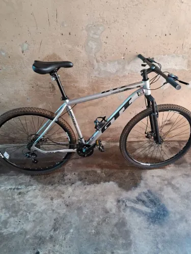 Bicicleta 29 GTI nova