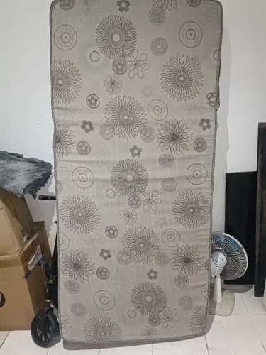 Vendo colchão solteiro