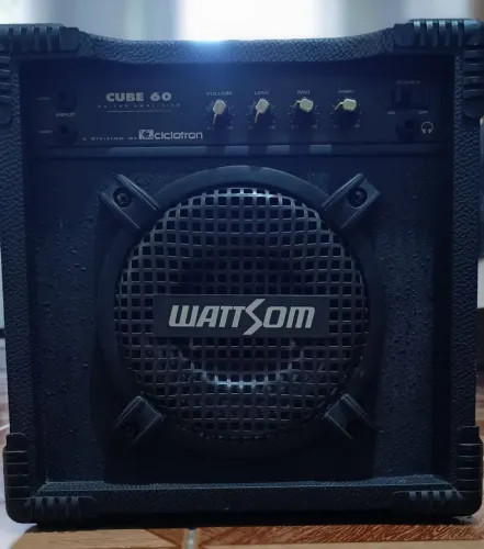 Caixa amplificadora Wattsom