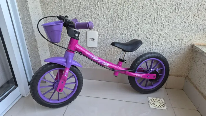 Bicileta de equilibrio infantil