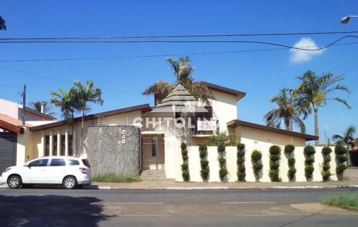 Sobrado Residencial à venda, Vila Aparecida, Itapetininga - SO0019.