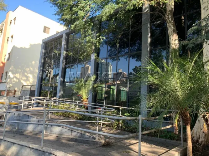 Prédio comercial Vila Guilherme 1227m², 3 andares com estacionamento com 30 vagas