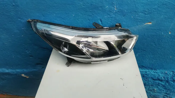 Farol Chevrolet Cobalt 2018 a 2022 lado direito original
