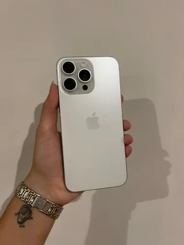 VENDO IPHONE 15 PRO MAX 256GB