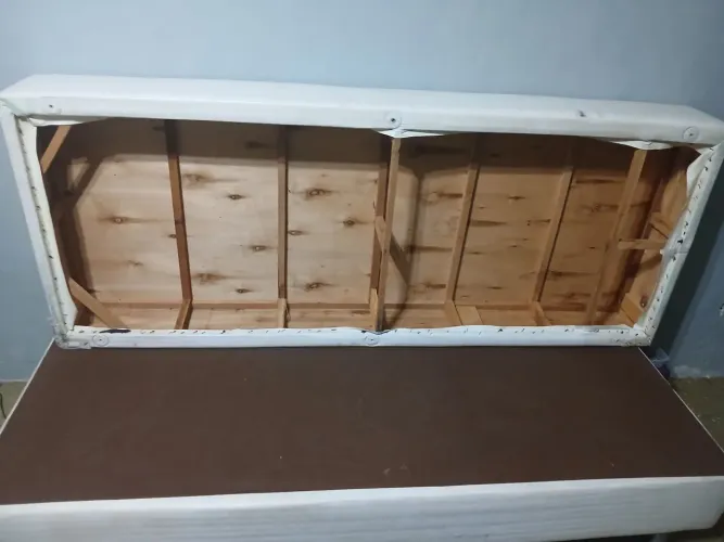 Oportunidade! Cama à venda