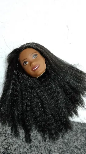 Cabeça de bonecas Barbies Mattel negra ( unidade)