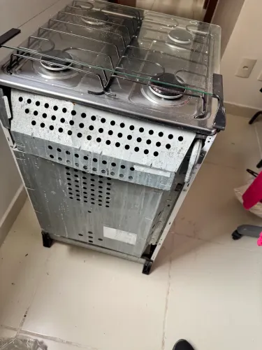 Vende- se fogão 4 Bocas