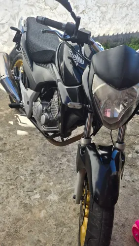Cb300r 2015 Vendo ou Troco