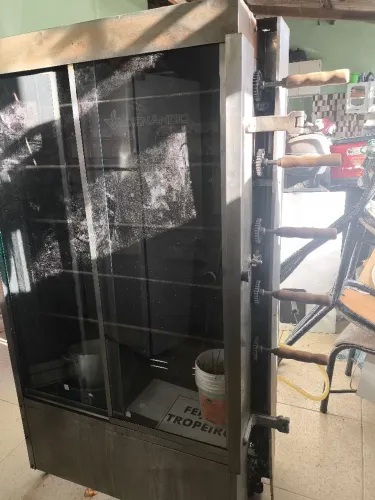 Máquina de assar frango com massinha para espeto 
