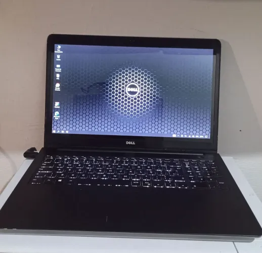 Notebook Dell core i5, 8gb de memória, HD de 1tb, tela de 15.6, windows 10
