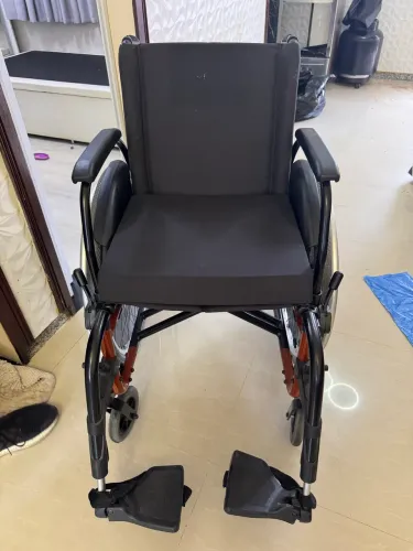 Cadeira de rodas ortobom 