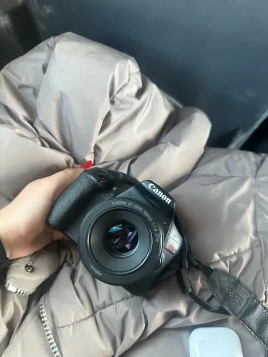 Vendo Canon EOS Rebel T6 