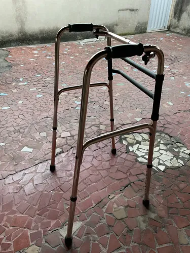ANDADOR MERCUR NUNCA USADO