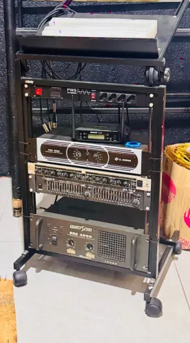 Rack completa de som de igreja