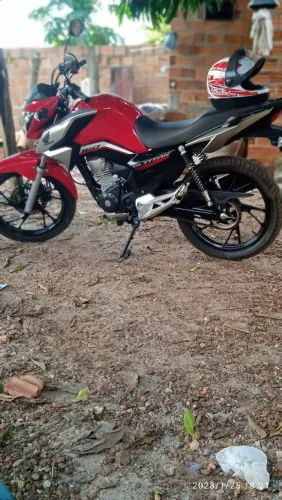 Vende-se titã 160 trocar em carro