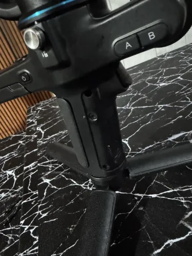 Gimbal Scorp C - 6 meses de uso