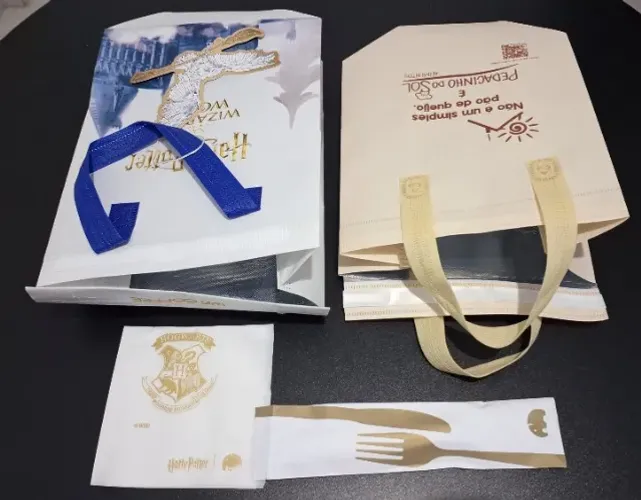 Kit 2 Sacolas Térmicas: We Coffee Harry Potter Edição Limitada + Amarela Pão de Queijo