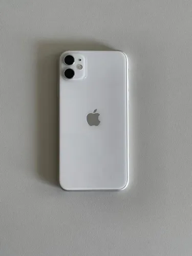 iPhone 11