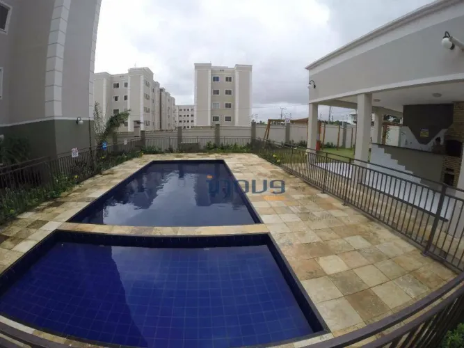 Apartamento com 2 dormitórios para alugar, 45 m² por R$ 1.415,03/mês - Maraponga - Fortale