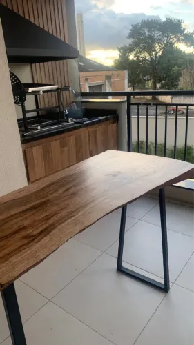 Mesa / Aparador - Madeira Rústica - 120x60cm