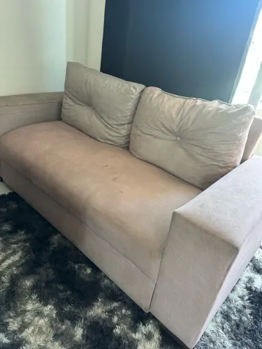 Sofá 3 lugares ideal para apartamento ou casa pequena ocupa pouco espaço