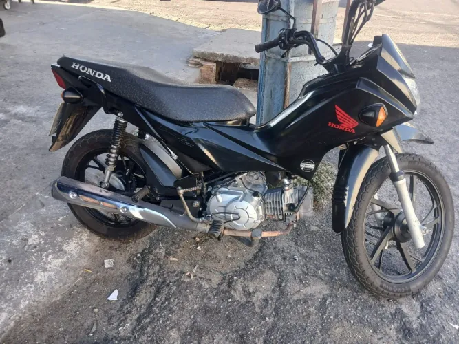 HONDA POP 2023 ? PRETA