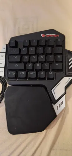 Teclado Hand One Leadership Gamer