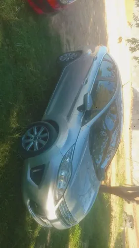 Ford Fiesta Sedan SE 1.6 16V Flex 4P 2011