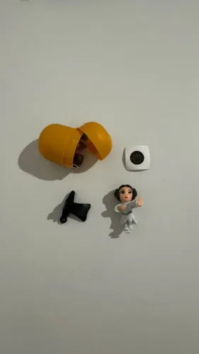 Boneco Star Wars Kinder Joy Kinder Ovo Guerra nas Estrelas Leia Figure Figura
