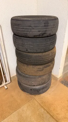 Pneu 185/65 aro 15