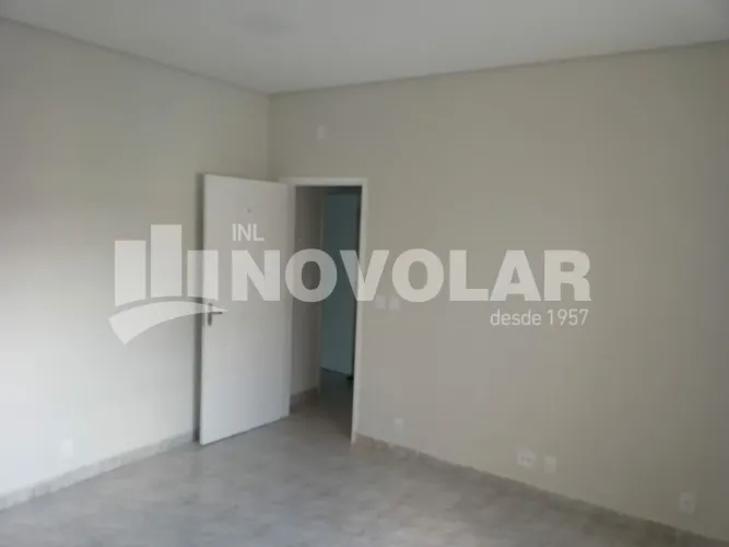 Sala comercial compacta e funcional na Vila Maria