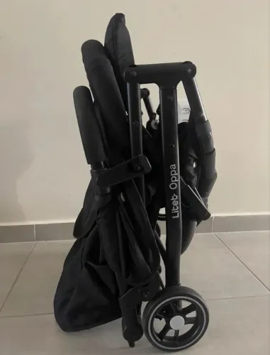 Carrinho bebê portátil 