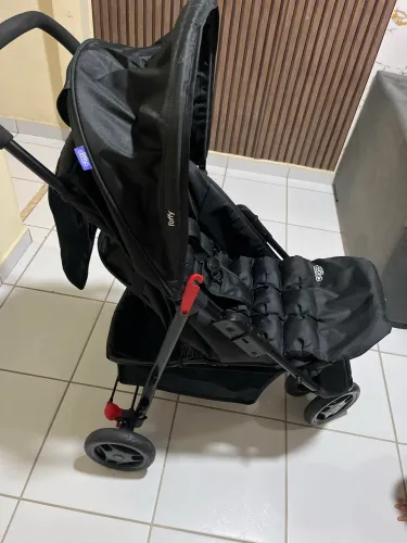Carrinho de bebê - marca cosco