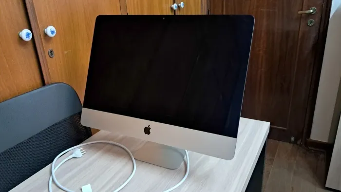 iMac 21,5? 2015 | Core i5 | 8GB | HD 1TB | Magic Mouse + Keyboard